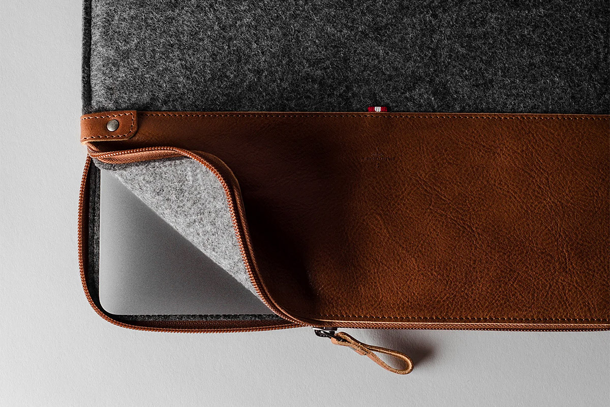 特売 hard graft Deep MacBook Case PCバッグ - メンズ